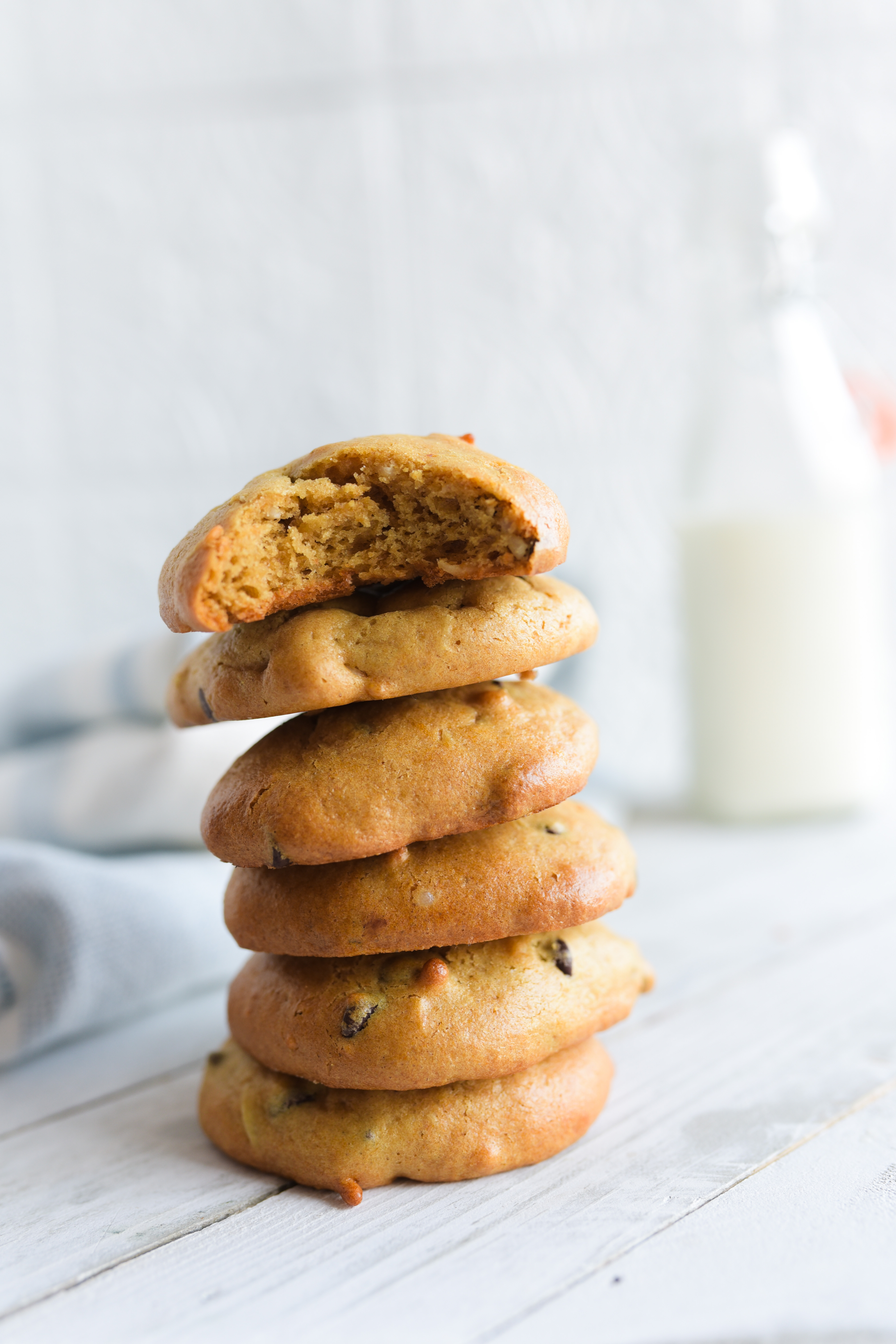 GLUTEN-FREE TAHINI CHOCOLATE CHIP COOKIES