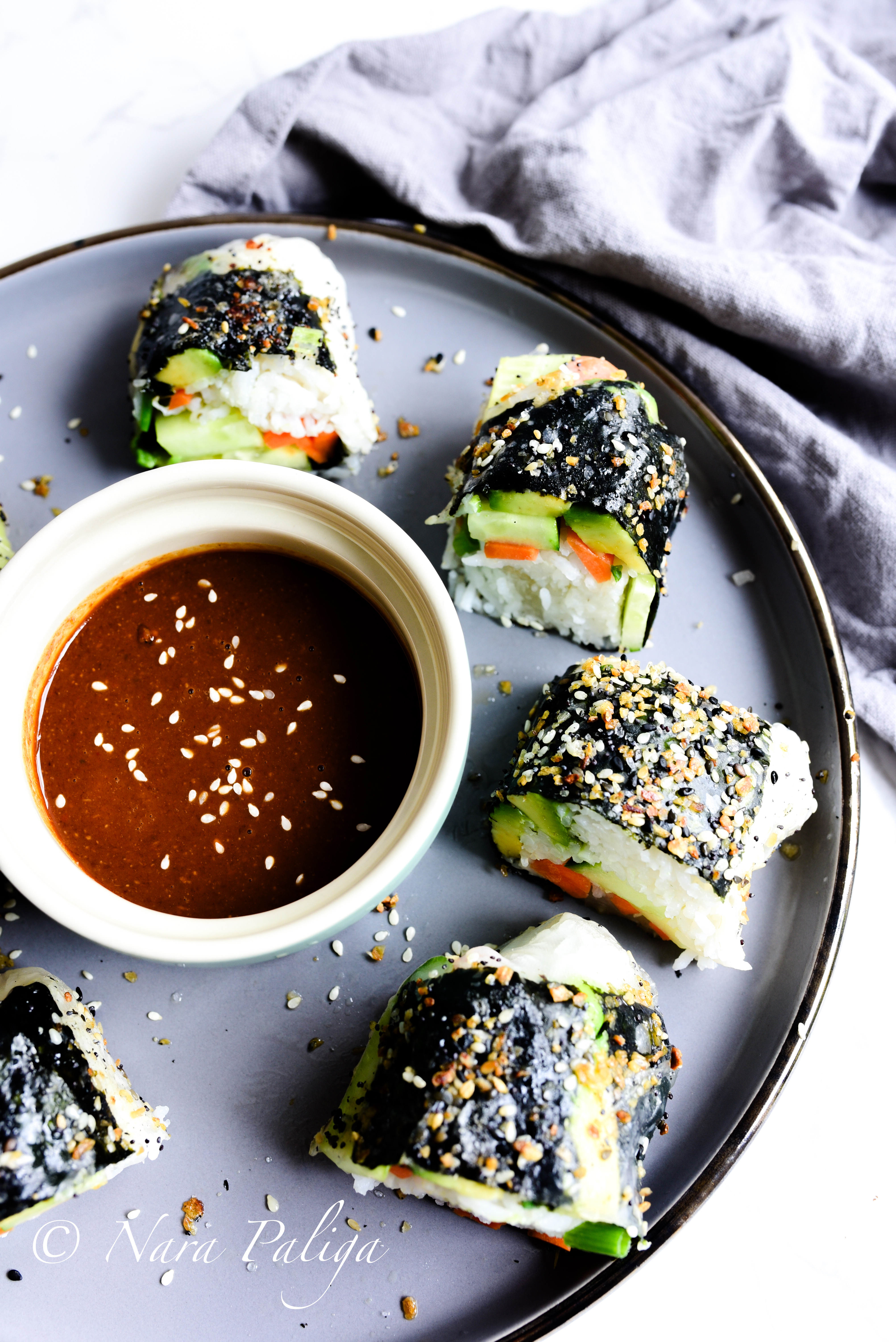 CRISPY RICE ROLLS